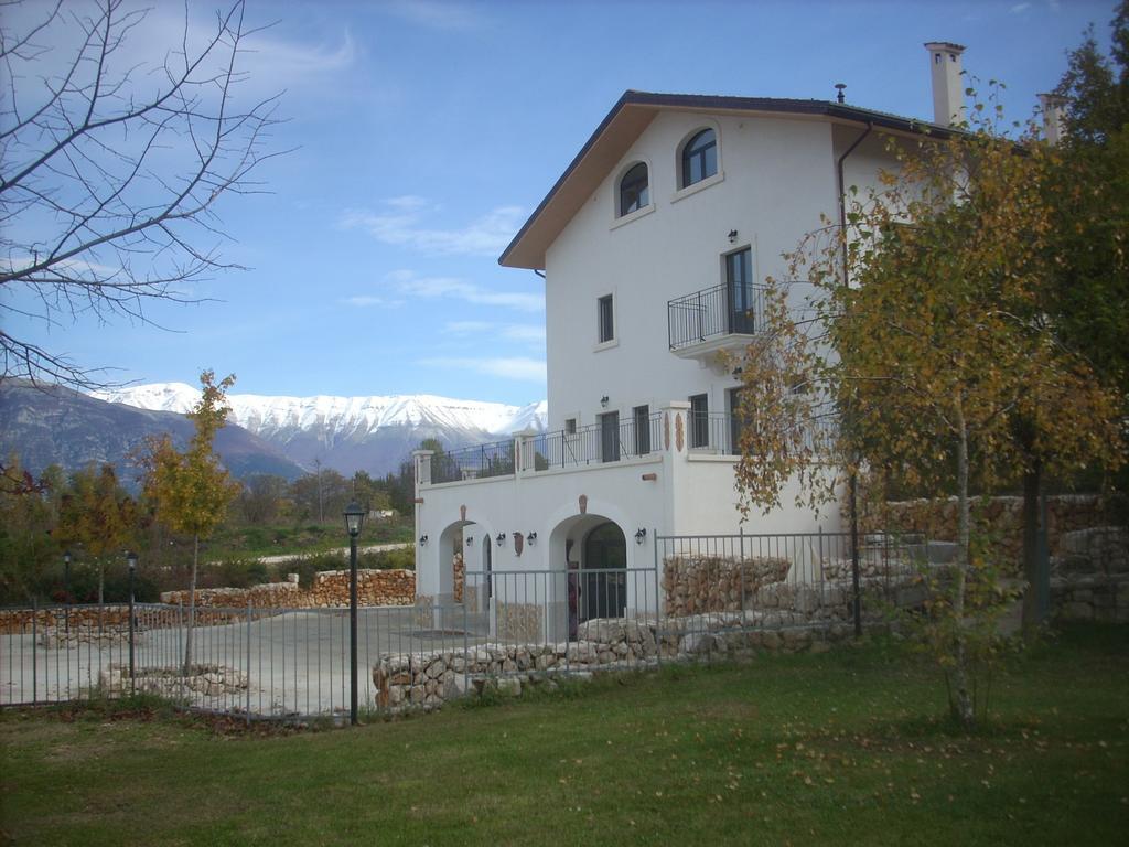 Willa Locanda Dell'Asino D'Oro Sulmona Zewnętrze zdjęcie