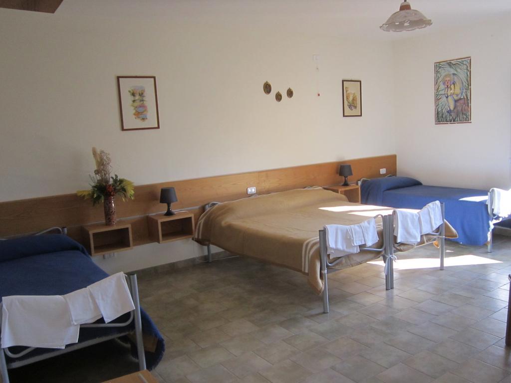 Willa Locanda Dell'Asino D'Oro Sulmona Pokój zdjęcie